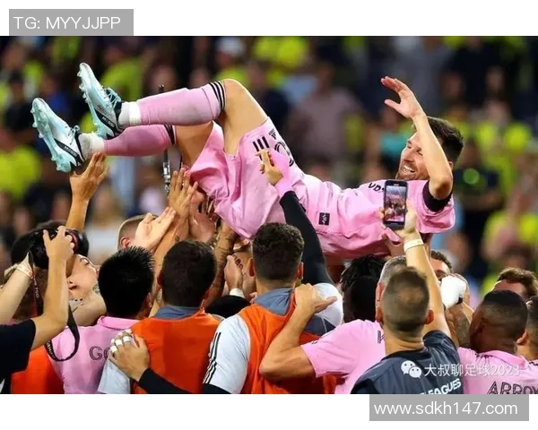 野兽外号的足球明星如何在绿茵场上展现无与伦比的实力与魅力